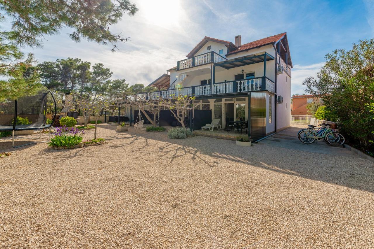 Apartments Villa Agape Vir Ngoại thất bức ảnh