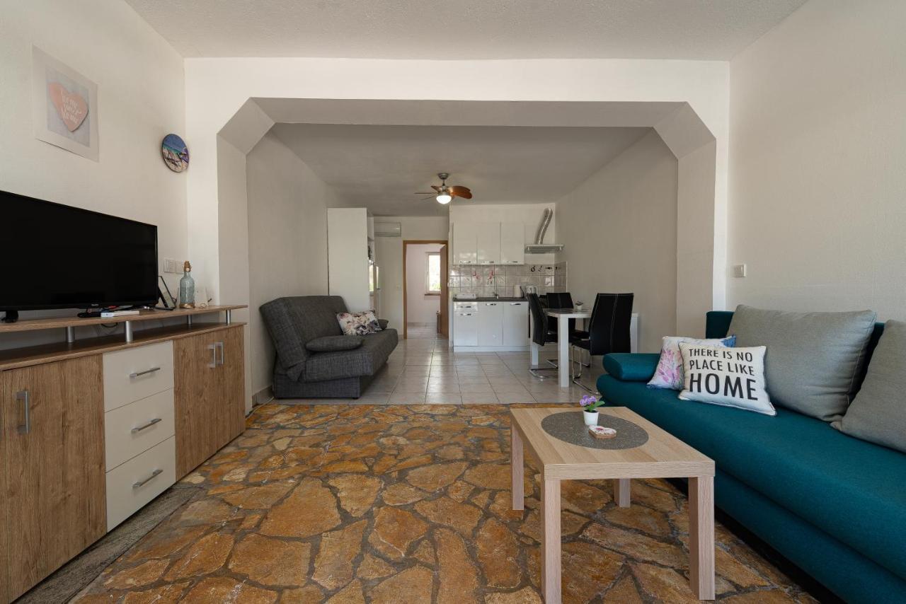 Apartments Villa Agape Vir Ngoại thất bức ảnh