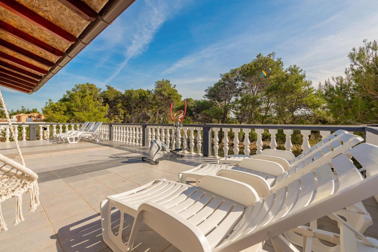 Apartments Villa Agape Vir Ngoại thất bức ảnh