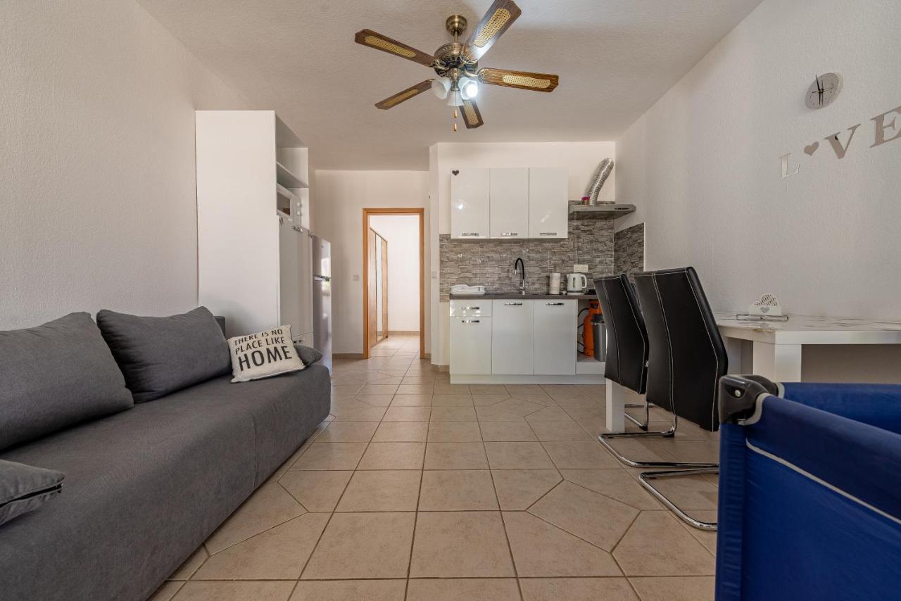 Apartments Villa Agape Vir Ngoại thất bức ảnh