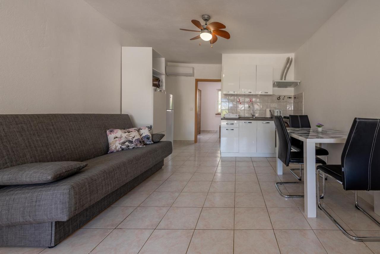 Apartments Villa Agape Vir Ngoại thất bức ảnh