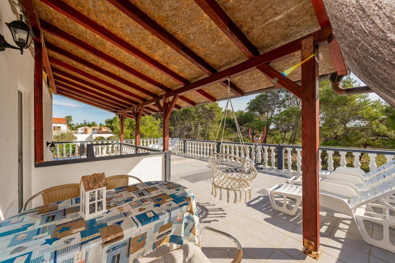 Apartments Villa Agape Vir Ngoại thất bức ảnh