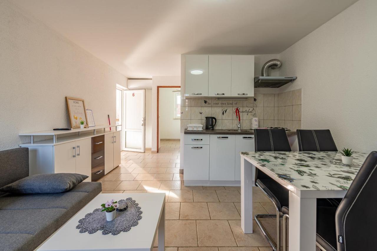 Apartments Villa Agape Vir Ngoại thất bức ảnh