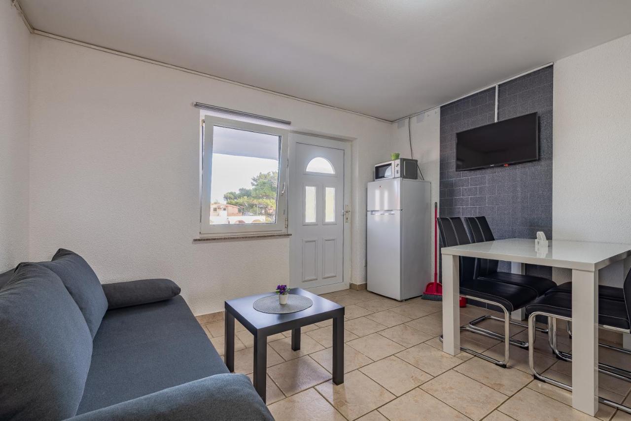 Apartments Villa Agape Vir Ngoại thất bức ảnh